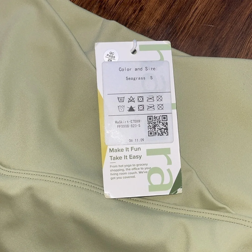 Nwt Halara High Waisted Crossover 2 in 1 skort pockets skirt seagrass Small